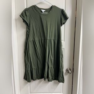 Women’s knee length dress